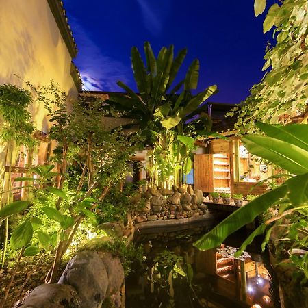 Butterfly Flowers Inn Чжанцзяцзе Экстерьер фото
